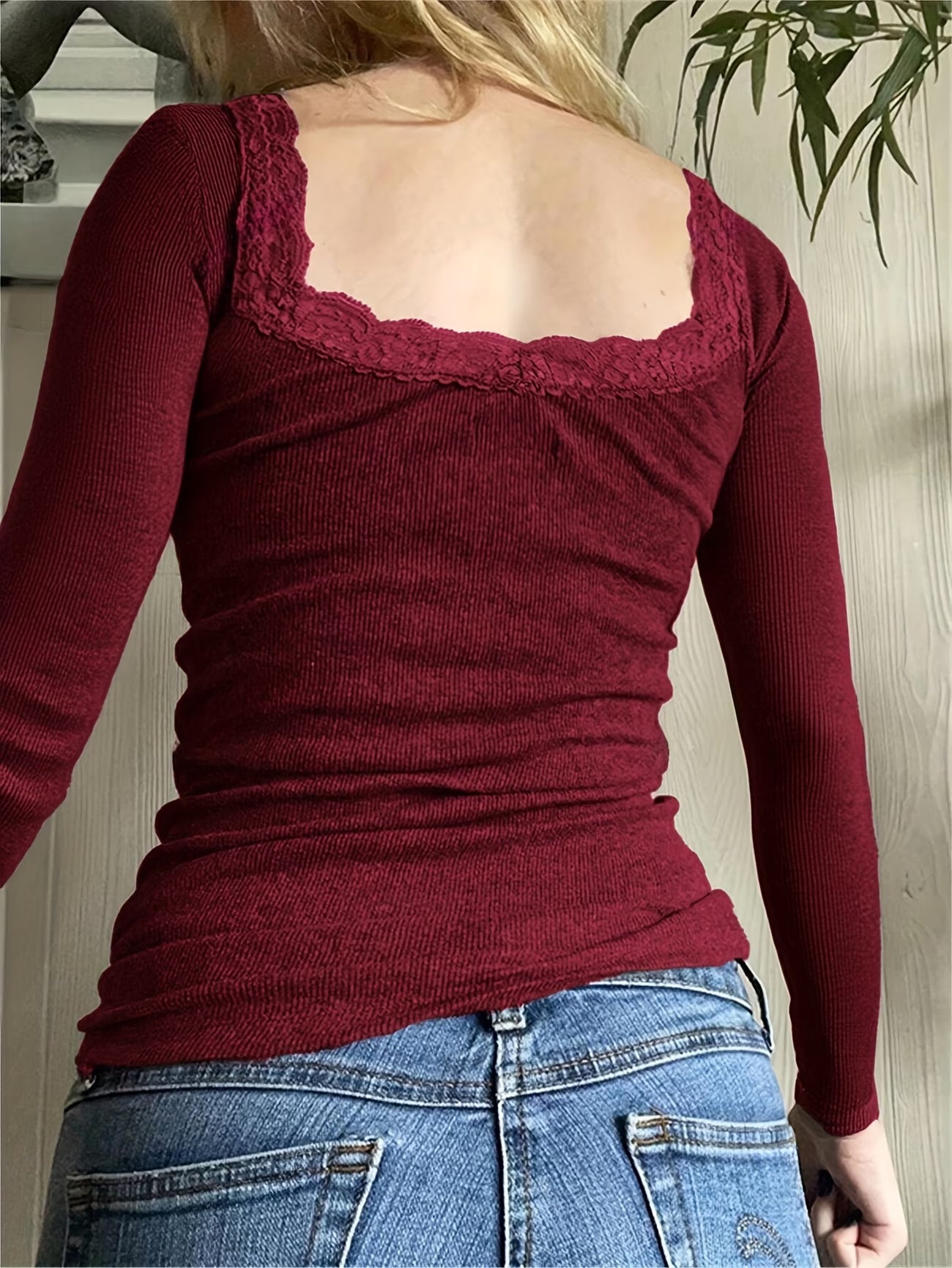 Elegant and Sophisticated Women’s Blouse with Lace Patchwork at the Neckline, Square Neck, Long Sleeves, Solid Color, Perfect for Casual Sexy Autumn Looks